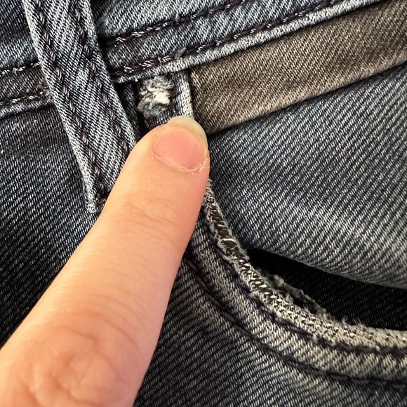 Armani Jeans - Picture 7 of 8